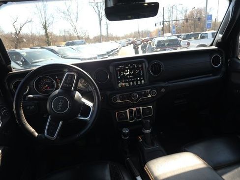 Used 2022 Jeep Gladiator Overland image 10