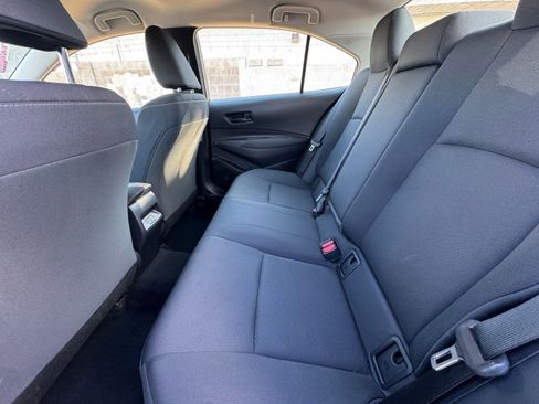 Used 2025 Toyota Corolla LE image 23