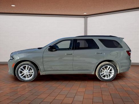 Used 2024 Dodge Durango GT AWD/4WD image 2