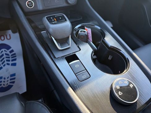 Used 2023 Nissan Rogue SV w/ SV Premium Package image 42