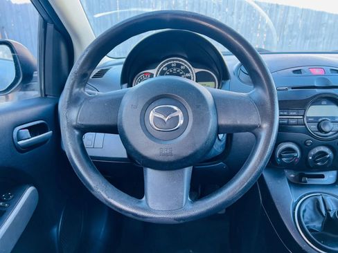 Used 2012 MAZDA MAZDA2 Sport image 20