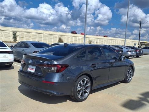New 2025 Honda Civic Sport Touring image 4