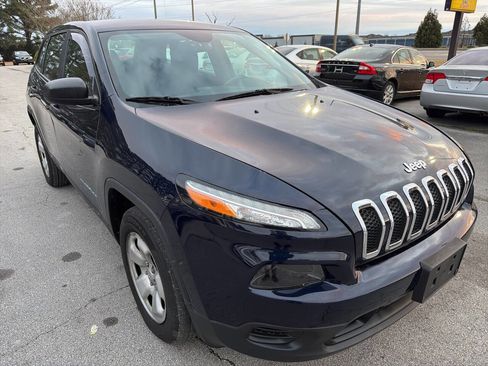 Used 2014 Jeep Cherokee Sport w/ Cold Weather Group image 3