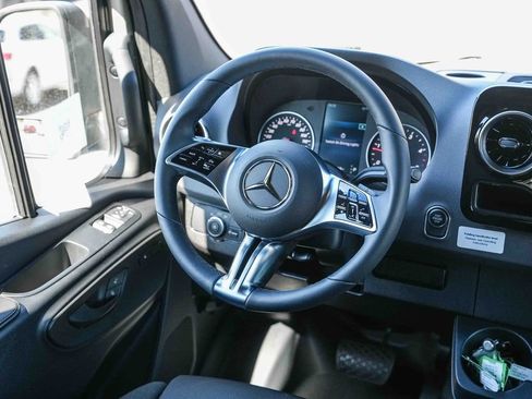 New 2026 Mercedes-Benz Sprinter 2500 image 15