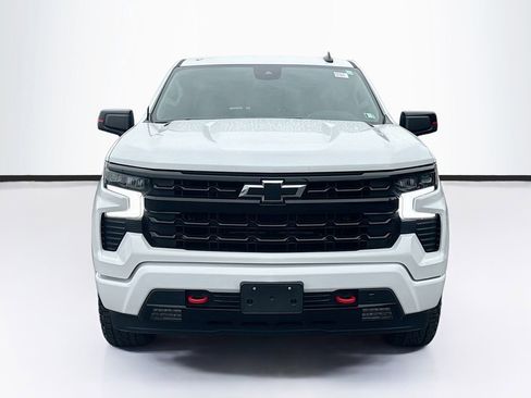Used 2023 Chevrolet Silverado 1500 RST w/ Redline Edition AWD/4WD image 2