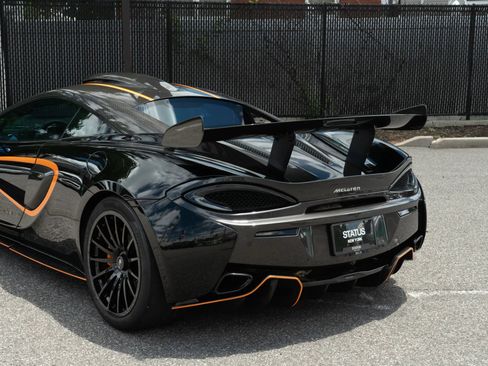 Used 2020 McLaren 620R RWD image 34