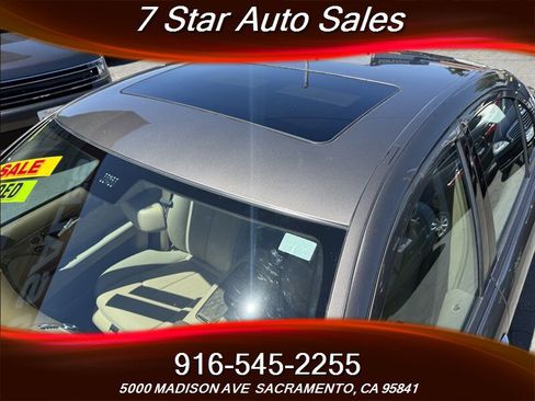 Used 2009 Mercedes-Benz E 350 Sedan image 16