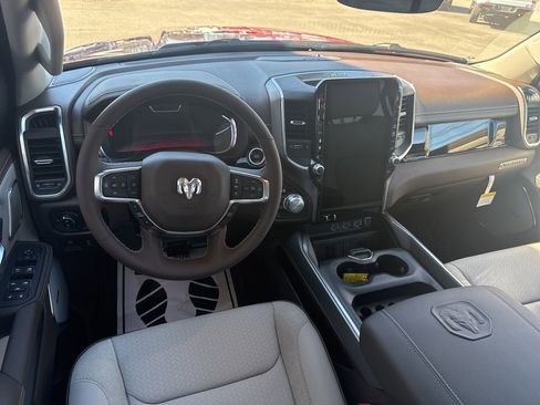 New 2026 RAM 1500 Laramie AWD/4WD image 15