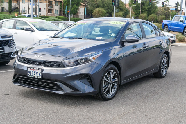Certified 2024 Kia Forte LXS w/ LXS Technology Package FWD image 4