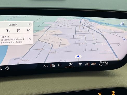 Used 2025 Buick Enclave Preferred image 17