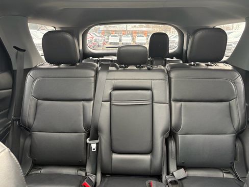Used 2021 Ford Explorer Limited w/ Equipment Group 301A image 14