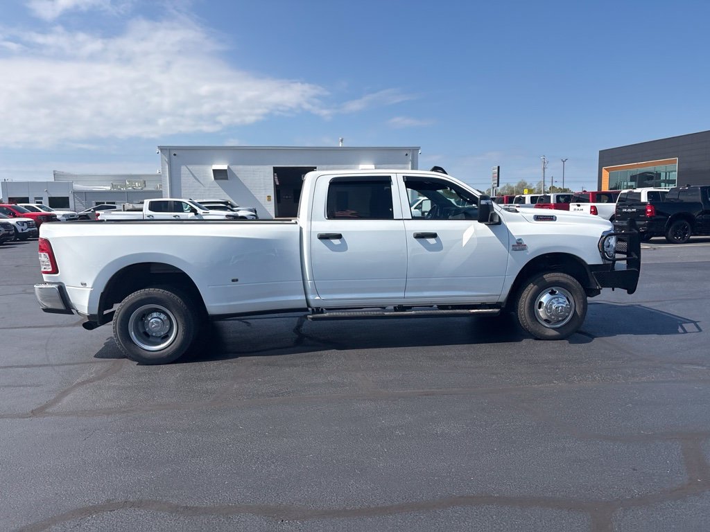 Used 2023 RAM 3500 Tradesman AWD/4WD image 13