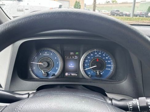 Used 2019 Toyota Sienna LE w/ LE Preferred Package FWD image 22