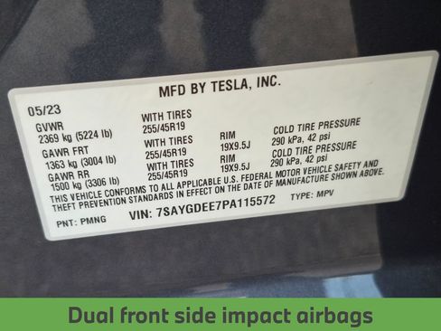 Used 2023 Tesla Model Y Long Range AWD/4WD image 32