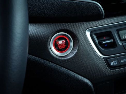 Used 2025 Honda Ridgeline Sport image 24