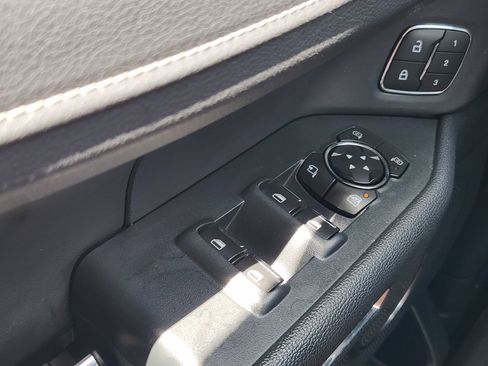 Used 2022 Ford Expedition XLT RWD image 22