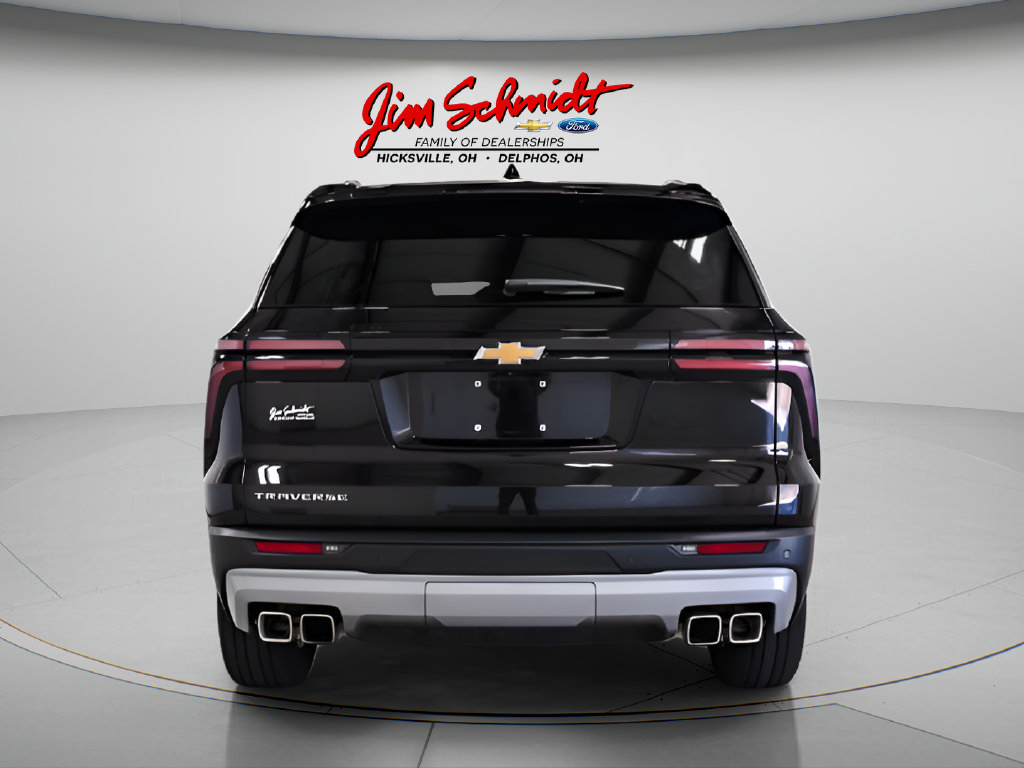 Used 2026 Chevrolet Traverse LT FWD image 5