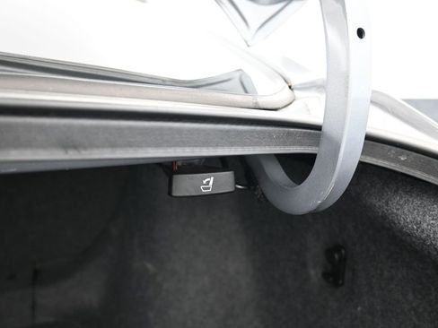 Used 2019 Honda Accord Sport image 37