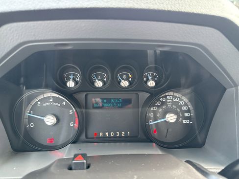 Used 2011 Ford F550 2WD Regular Cab Super Duty w/ Payload Upgrade Pkg image 15