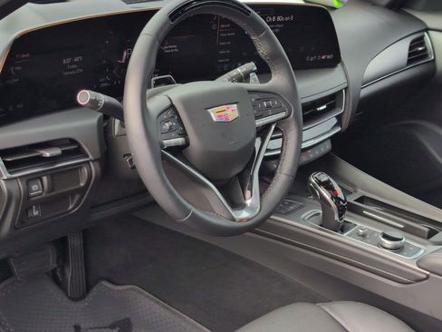 Used 2025 Cadillac CT5 Premium Luxury RWD image 8