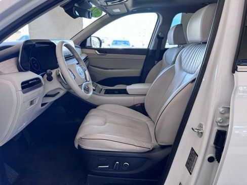Used 2024 Hyundai Palisade Limited AWD/4WD image 9