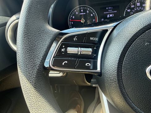 Used 2019 Kia Forte LXS FWD image 12