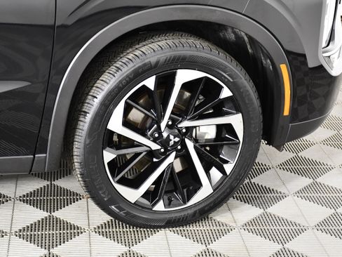 Used 2023 Mitsubishi Outlander SE AWD/4WD image 53