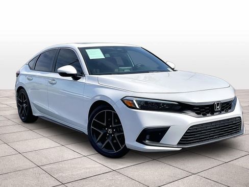 Used 2022 Honda Civic Sport Touring image 2