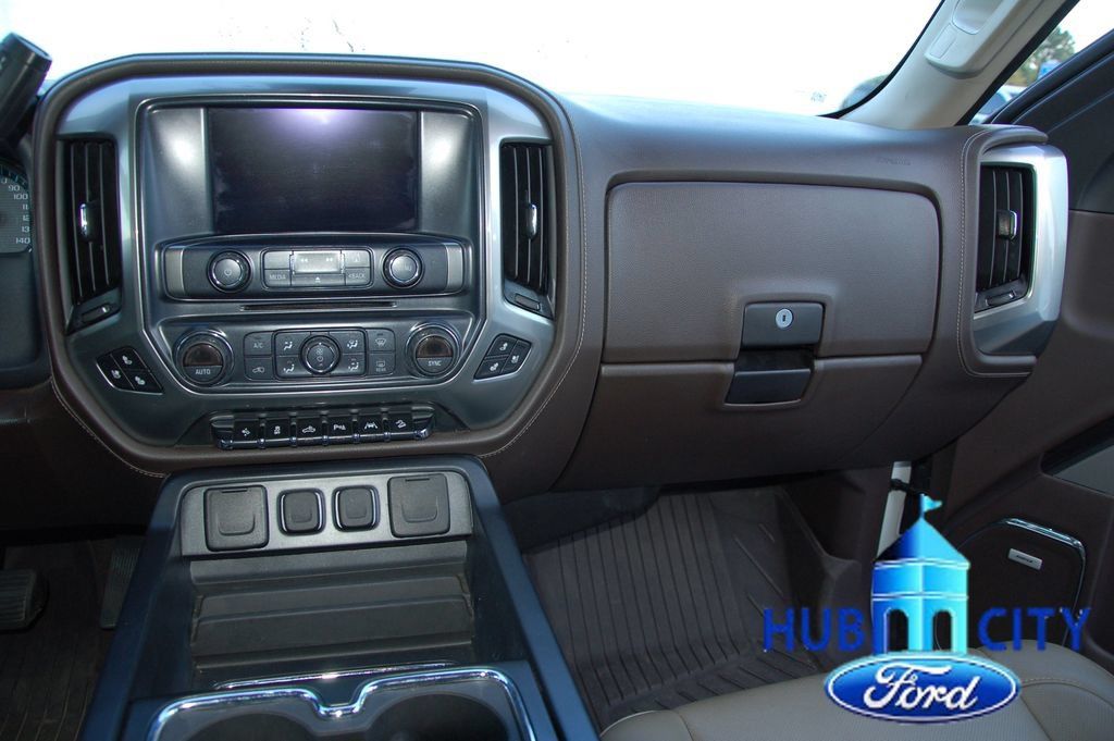 Used 2018 Chevrolet Silverado 1500 LTZ Z71 w/ LTZ Plus Package AWD/4WD image 20