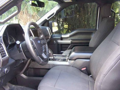 Used 2016 Ford F150 XLT w/ Equipment Group 302A Luxury image 7
