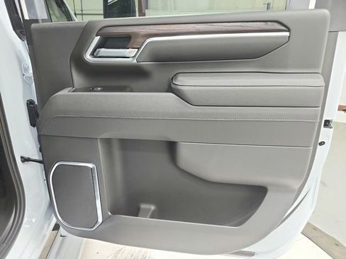 New 2026 GMC Sierra 3500 SLT w/ SLT Convenience Package AWD/4WD image 41