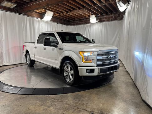 Used 2016 Ford F150 Platinum w/ Technology Package AWD/4WD image 10