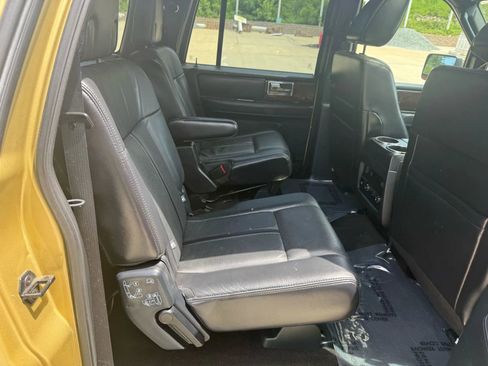 Used 2016 Lincoln Navigator L Select image 21