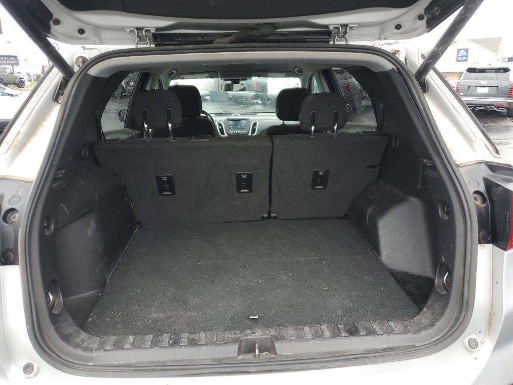 Used 2018 Chevrolet Equinox LT AWD/4WD image 16