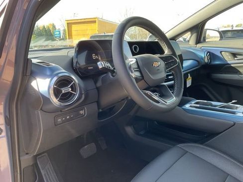 New 2026 Chevrolet Equinox EV LT image 14