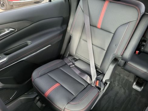 New 2026 Chevrolet Traverse RS FWD image 12