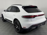 Certified 2024 Porsche Macan image 3