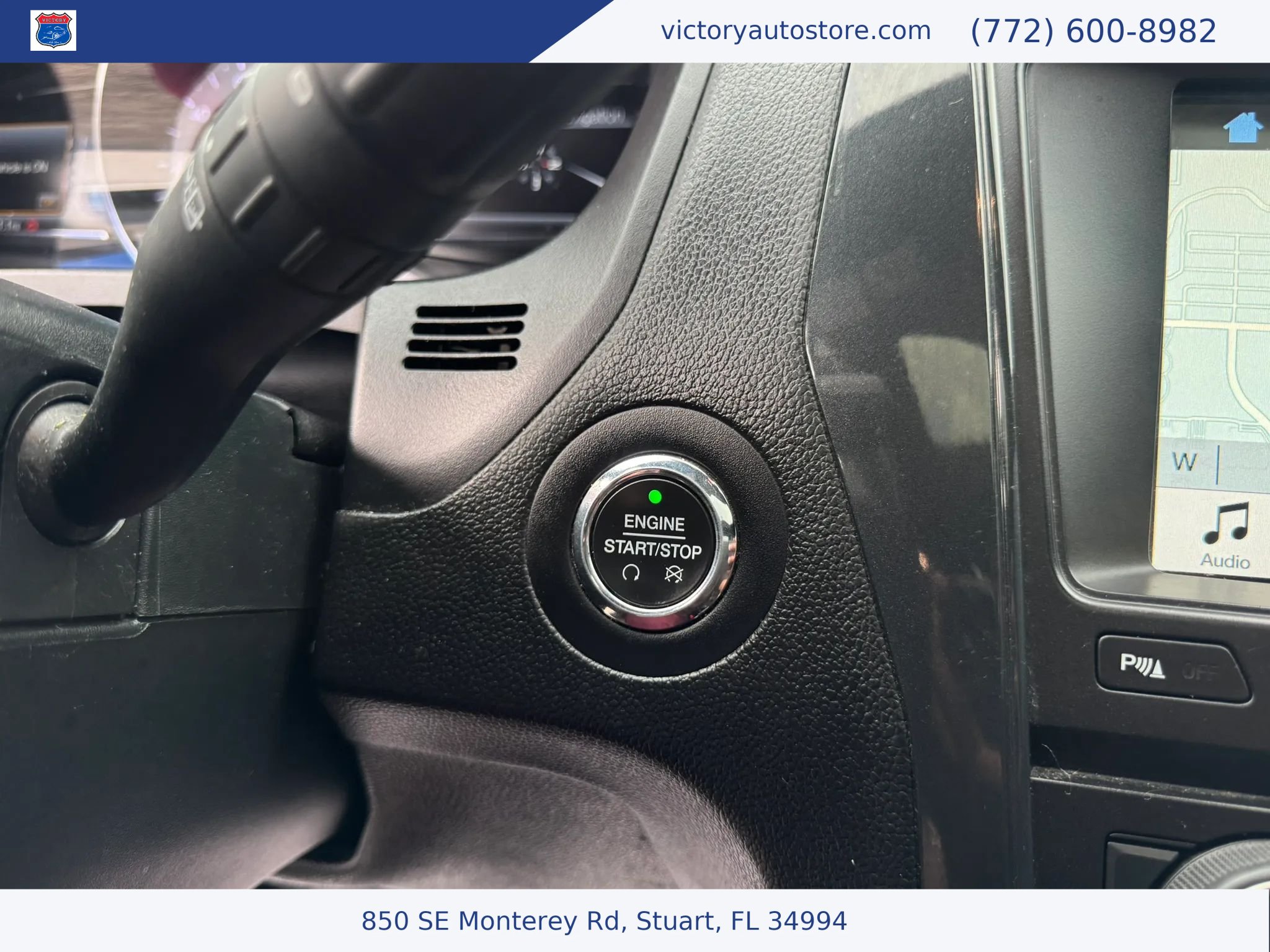 Used 2018 Ford Explorer XLT w/ Equipment Group 202A AWD/4WD image 35