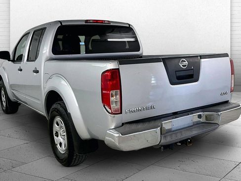 Used 2011 Nissan Frontier S image 4
