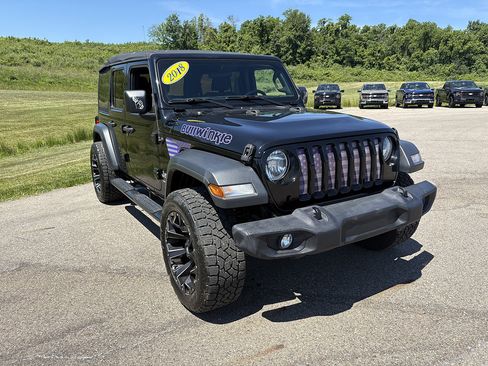 Used 2018 Jeep Wrangler Unlimited Sport S AWD/4WD image 7