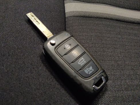 Used 2023 Hyundai Sonata SE FWD image 32
