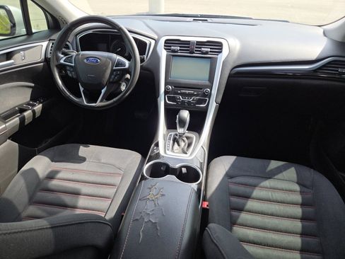 Used 2016 Ford Fusion SE FWD image 20