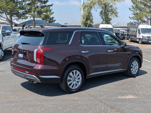 Used 2024 Hyundai Palisade SEL FWD image 5
