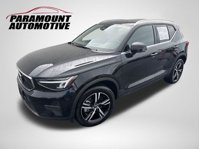 Used 2025 Volvo XC40 B5 Core