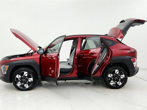 Used 2024 Hyundai Kona SEL image 28