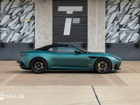 Used 2023 Aston Martin DBS Superleggera Volante RWD image 17