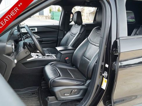 Used 2020 Ford Explorer ST w/ ST High-Performance Pack image 8