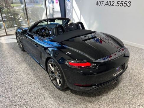 Used 2019 Porsche 718 Boxster S image 4