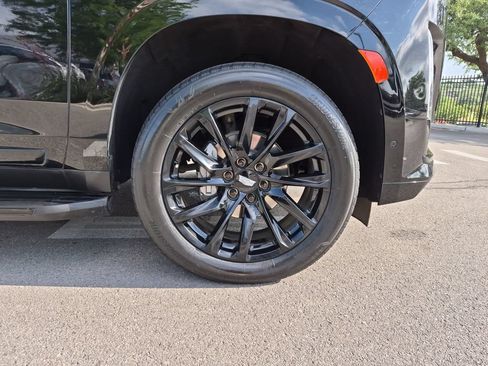 Used 2024 Cadillac Escalade Sport w/ LPO, ONYX Package AWD/4WD image 18
