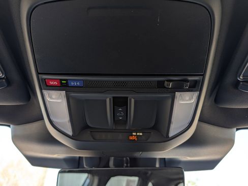 Used 2025 Subaru Forester Touring AWD/4WD image 36